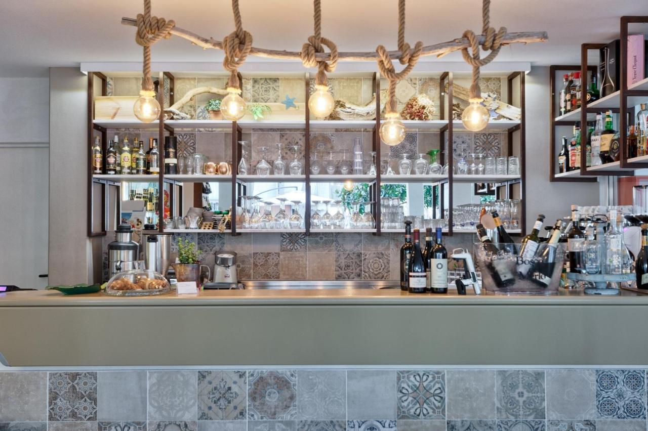 Hotel Croce Di Malta 리그나노 사비아도로 외부 사진