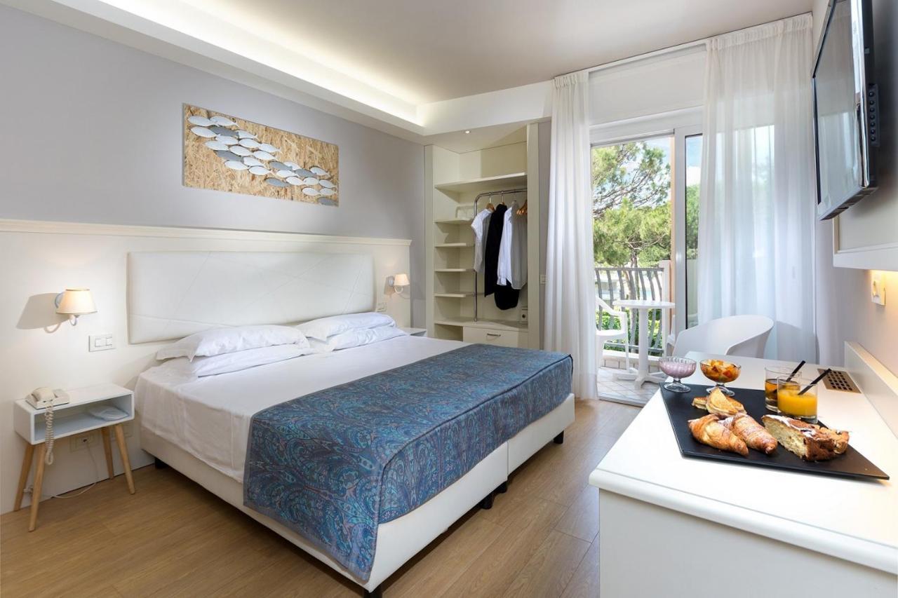 Hotel Croce Di Malta 리그나노 사비아도로 외부 사진
